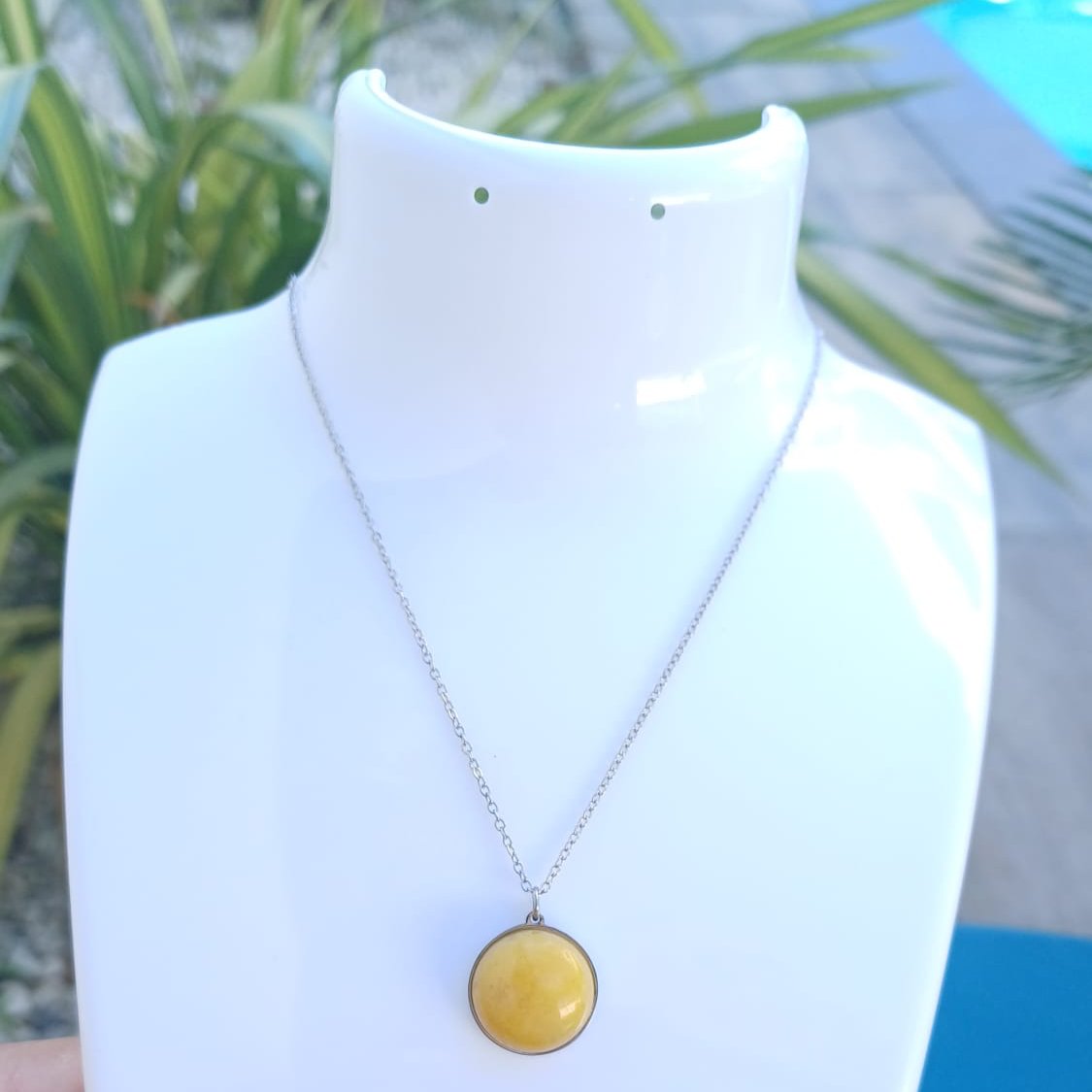 Collier "ÉCLAT JAUNE" argenté – Bijou femme tendance avec pierre jaune en acier inoxydable