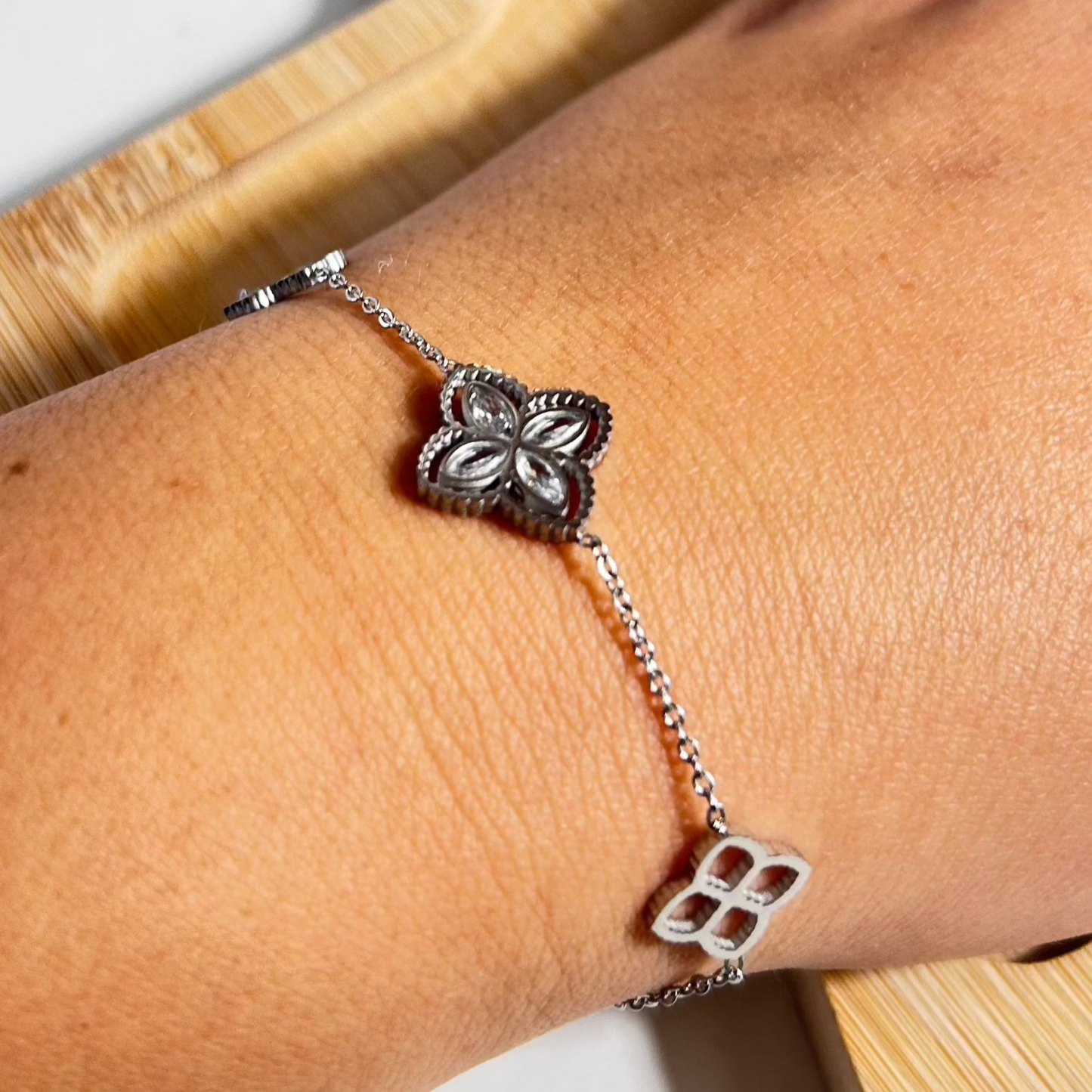 Bracelet "SARAH" – Acier inoxydable argenté & zircons brillants