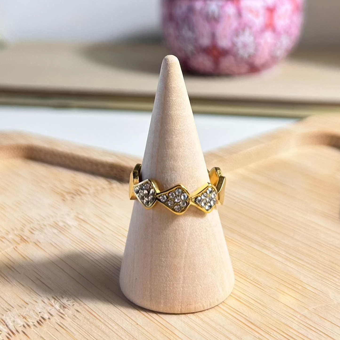 Bague LOUANA – Acier inoxydable avec zircons en forme de coquillage