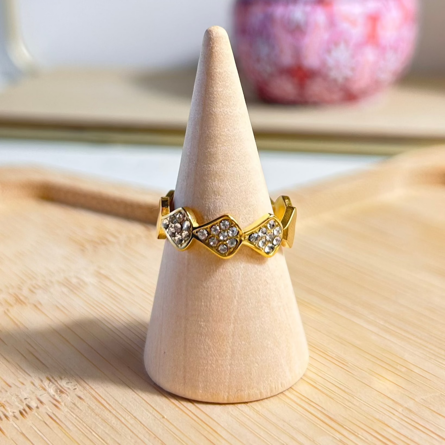 Bague LOUANA – Acier inoxydable avec zircons en forme de coquillage