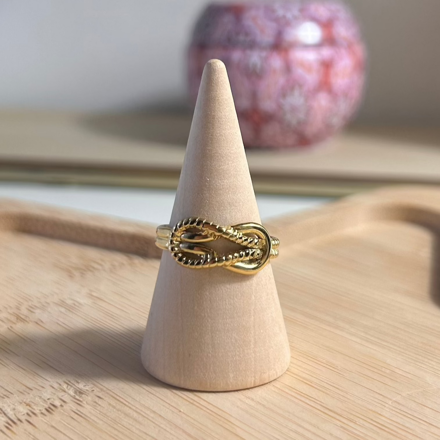 Bague LOUISE – Bague nœud dorée en acier inoxydable ajustable