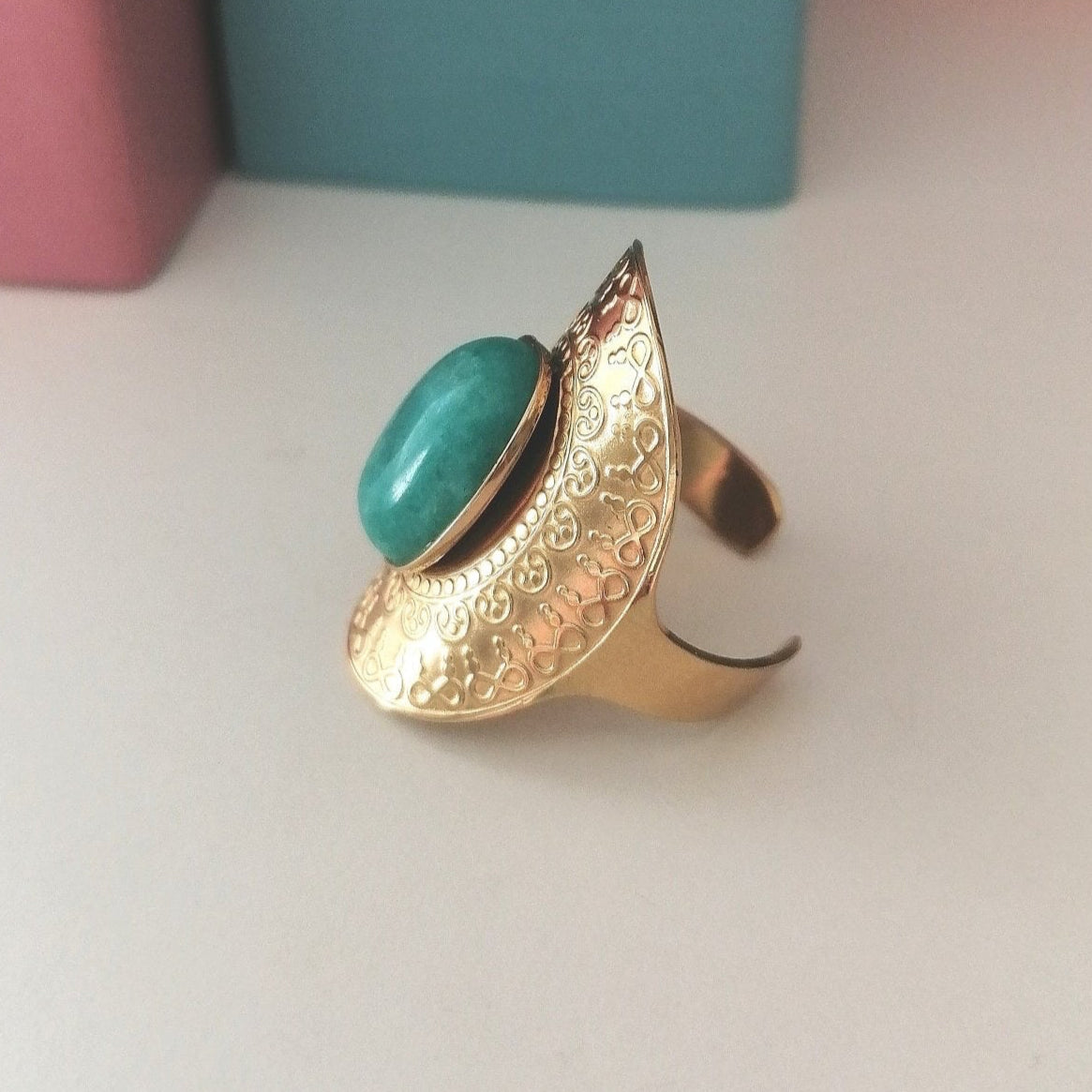 Bague "AZUR" dorée avec pierre turquoise – Acier inoxydable ajustable