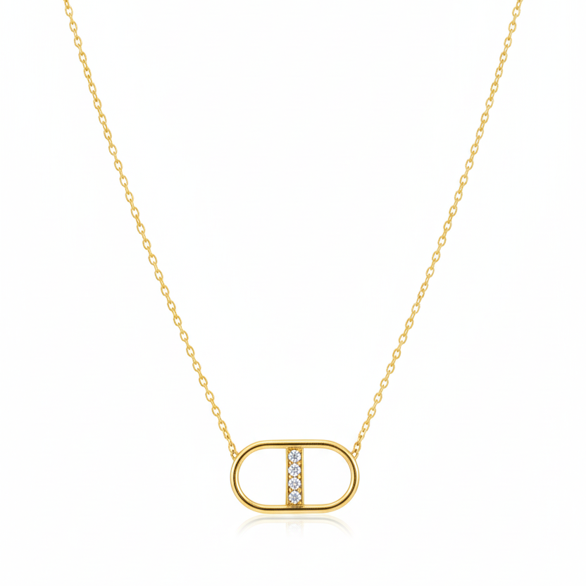 Collier SÉRÉNA – Chaîne fine avec pendentif maille marine dorée